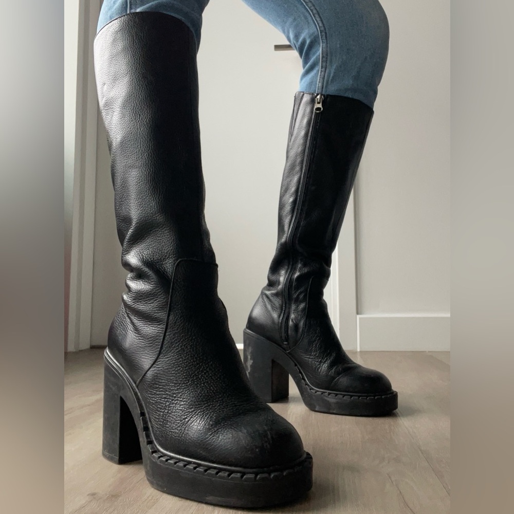 Intervalle Knee-High Black Real Leather Heeled Boots